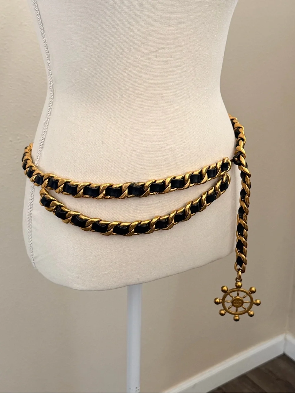 CHANEL Vintage Gold Chain Belt with Black Leather and CC Nautical Wheel Charm